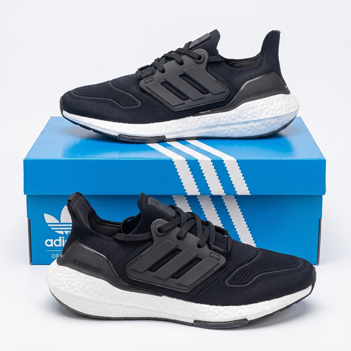 Adidas Boost Ultraboost22 — 1
