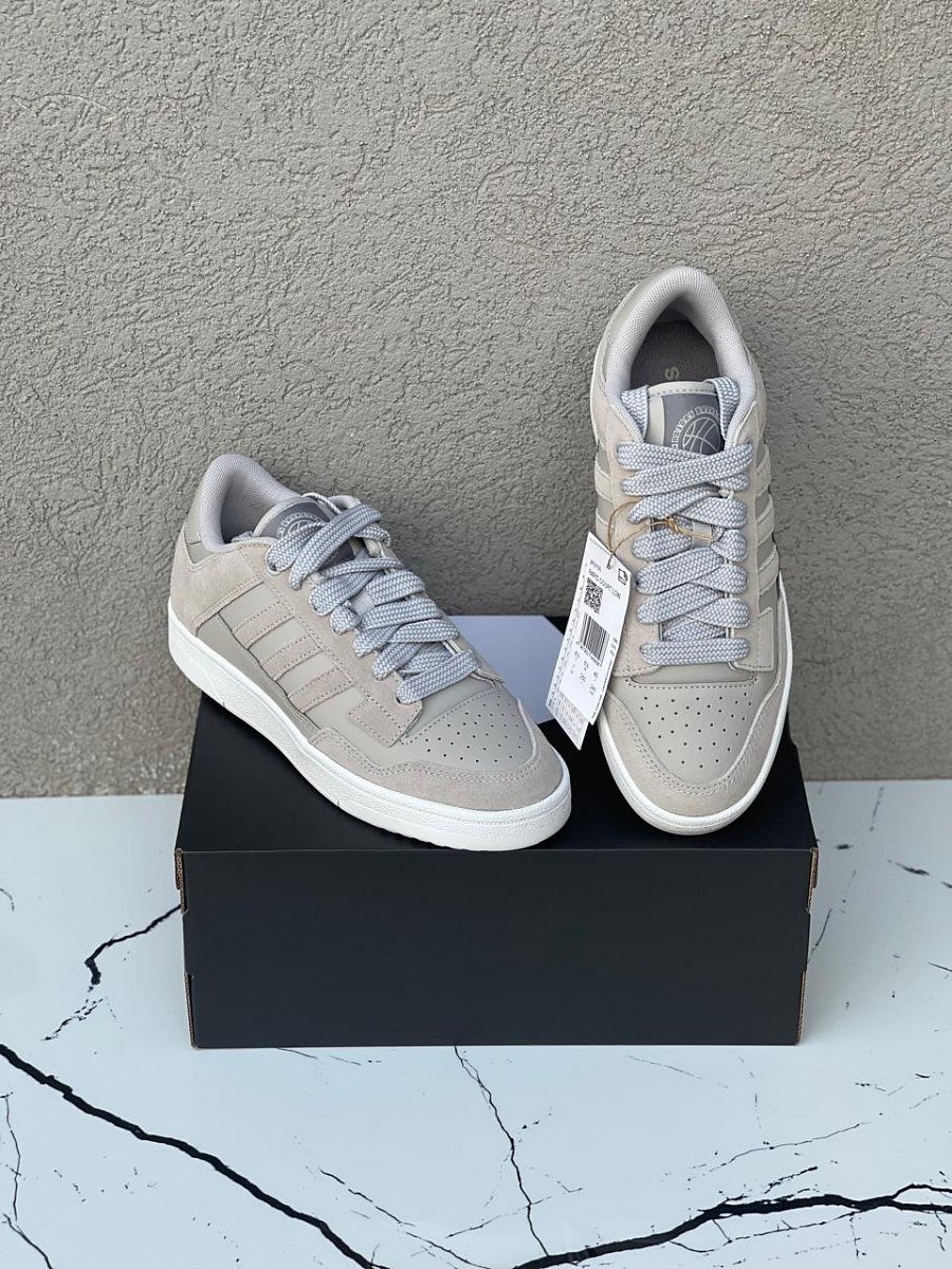 Adidas Rapid Court — 3