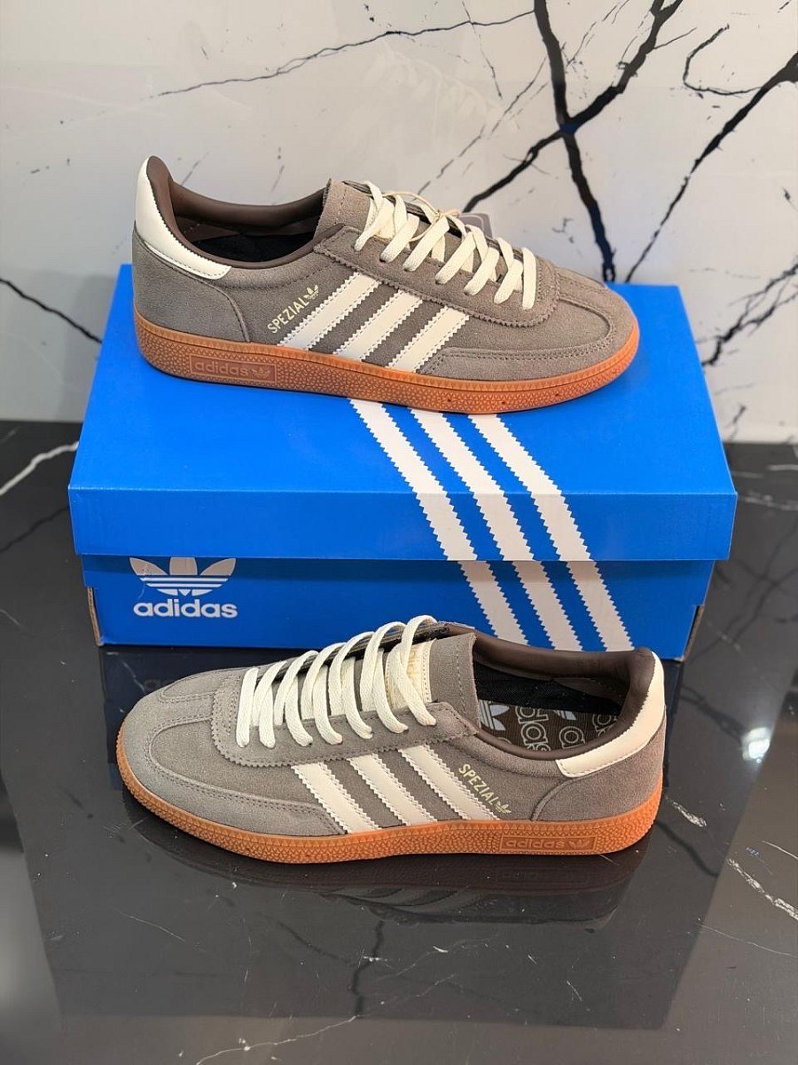 Adidas Spezial — 3