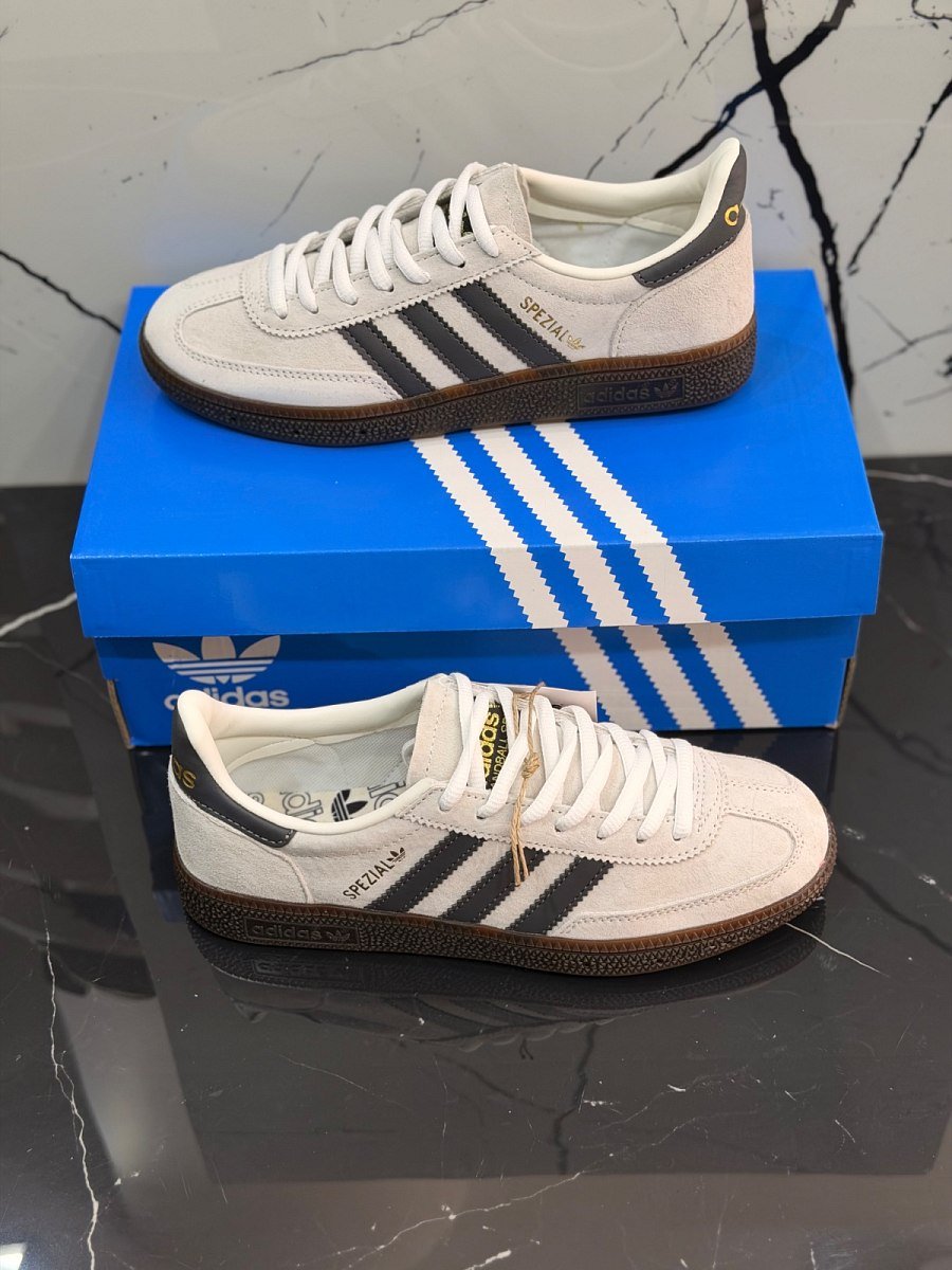 Adidas Spezial White/black/gum — 2