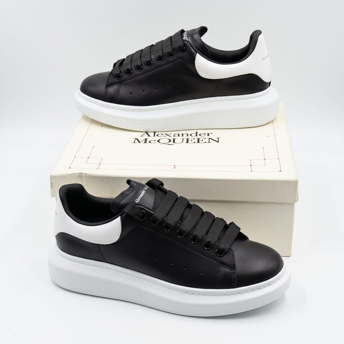 Alexander Mcqueen Black In Leather — 1