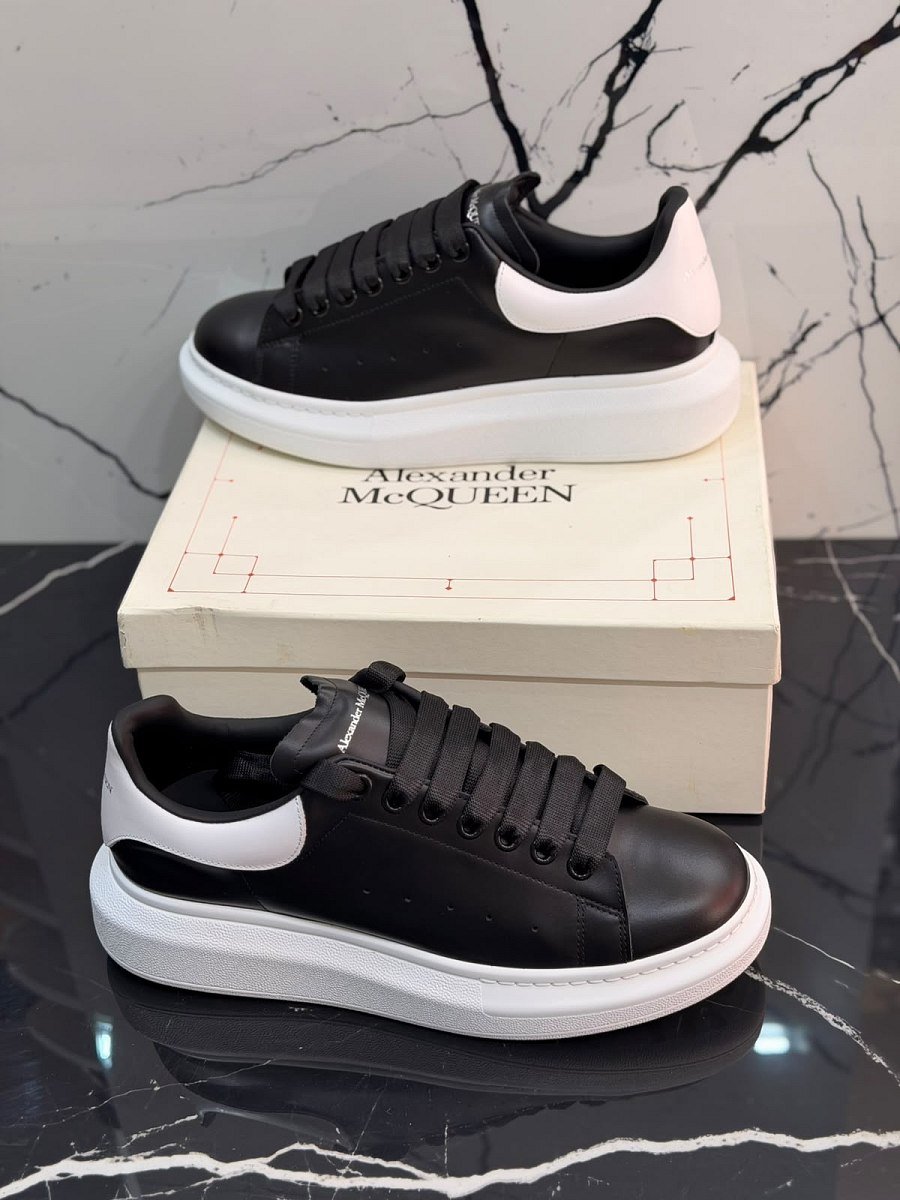 Alexander Mcqueen Black In Leather — 2