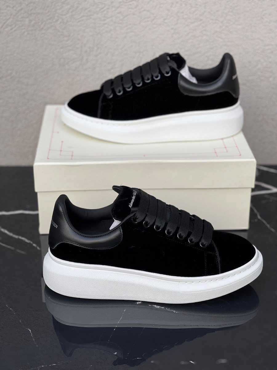 Alexander Mcqueen Smooth Black — 3