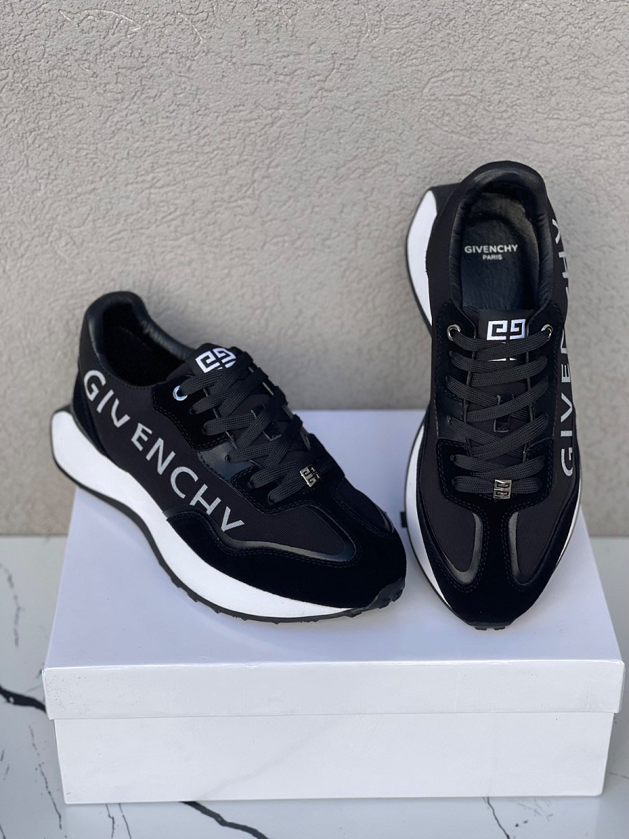 Givenchy GIV Black/white — 2
