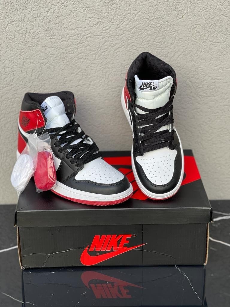 Jordan 1 Chicago — 2