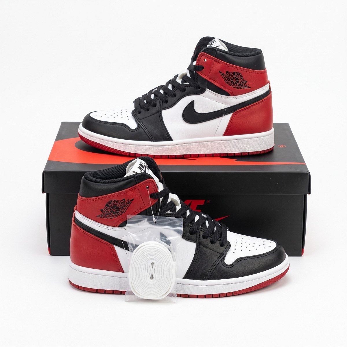 Jordan 1 Chicago — 1