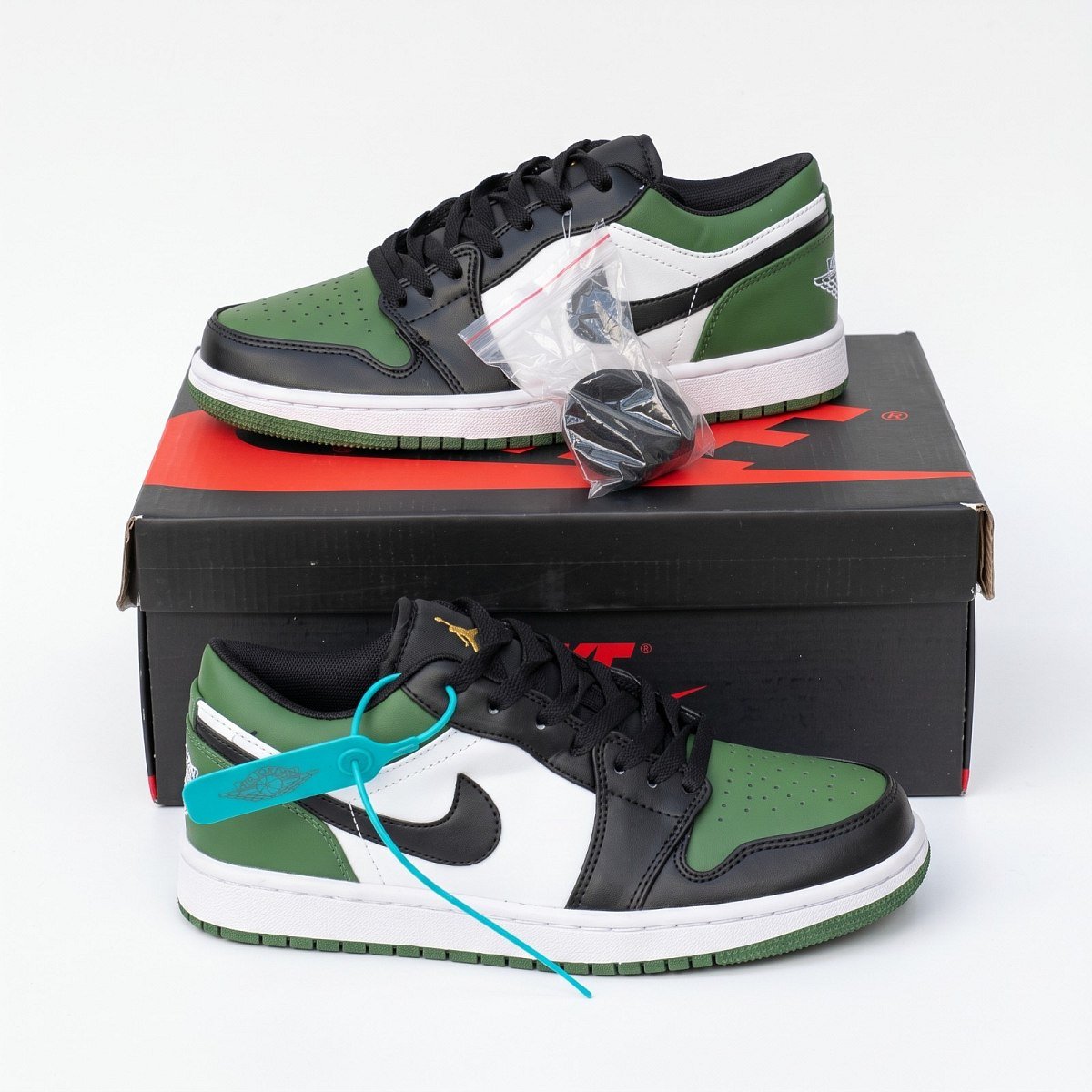 Jordan 1 Low Green Toe — 1