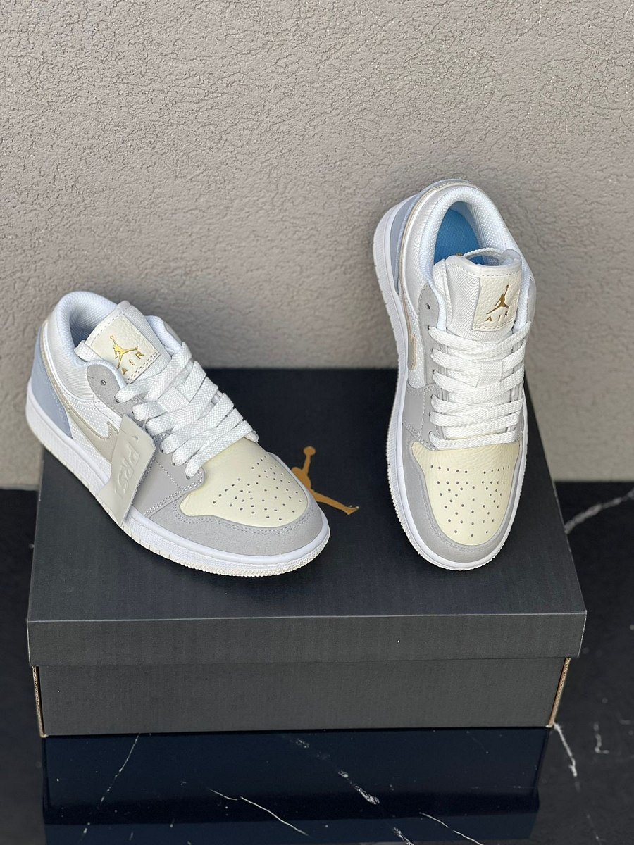 Jordan 1 Low Paris — 2
