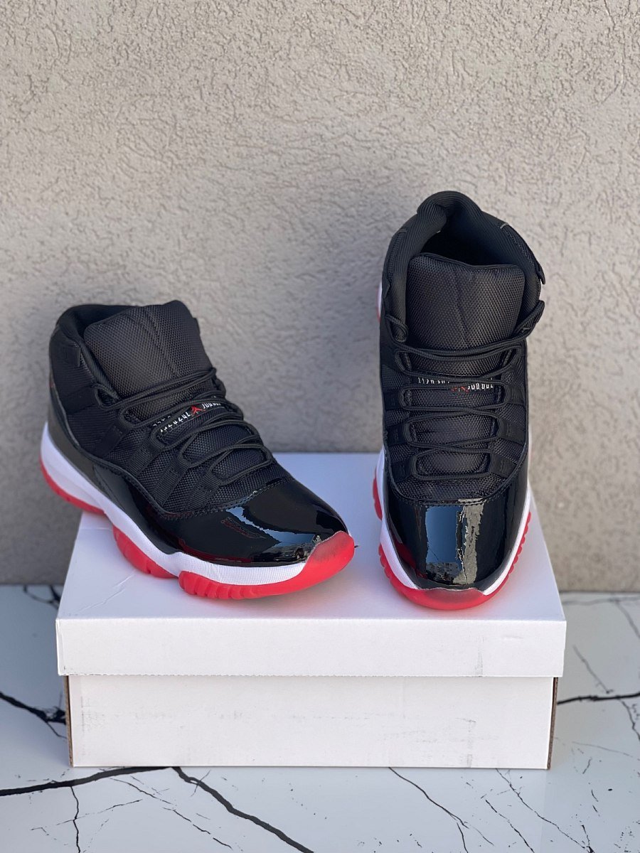 Jordan 11 Retro Bred — 2