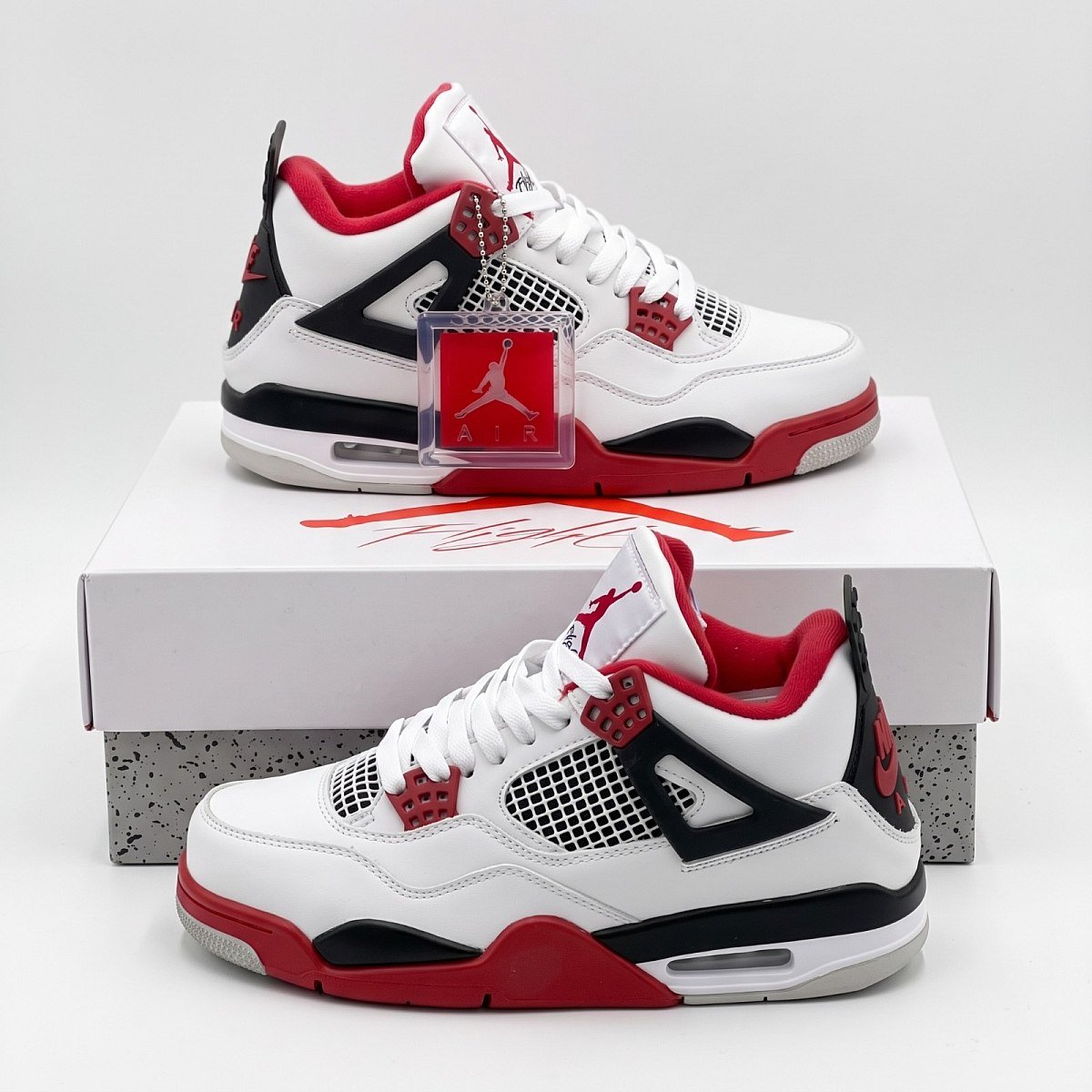 Jordan 4 Fire Red — 1