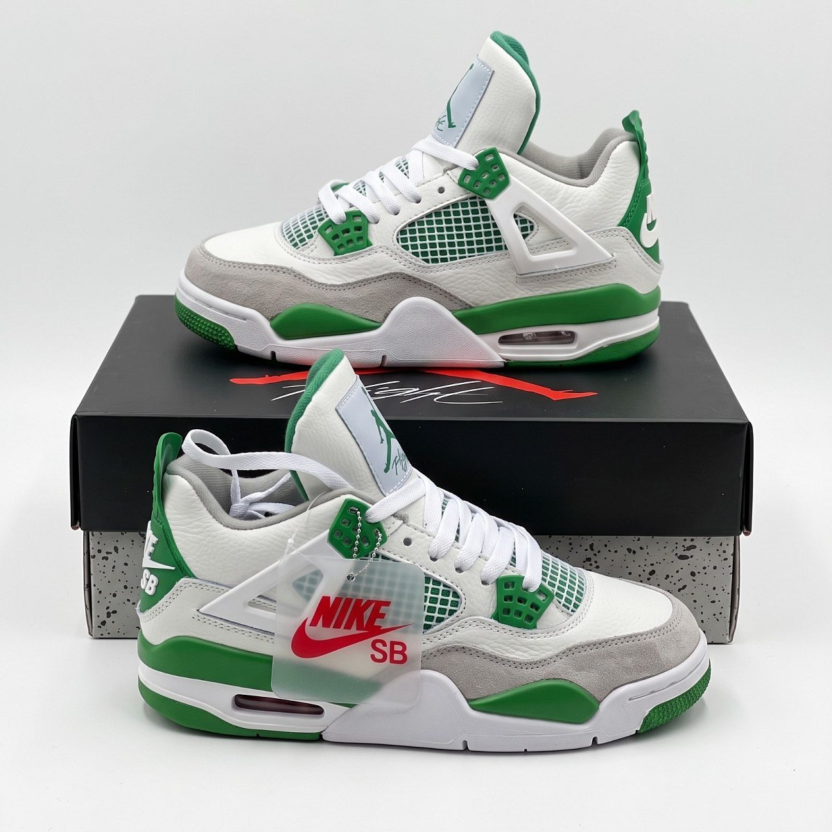 Jordan 4 SB Pine Green — 1