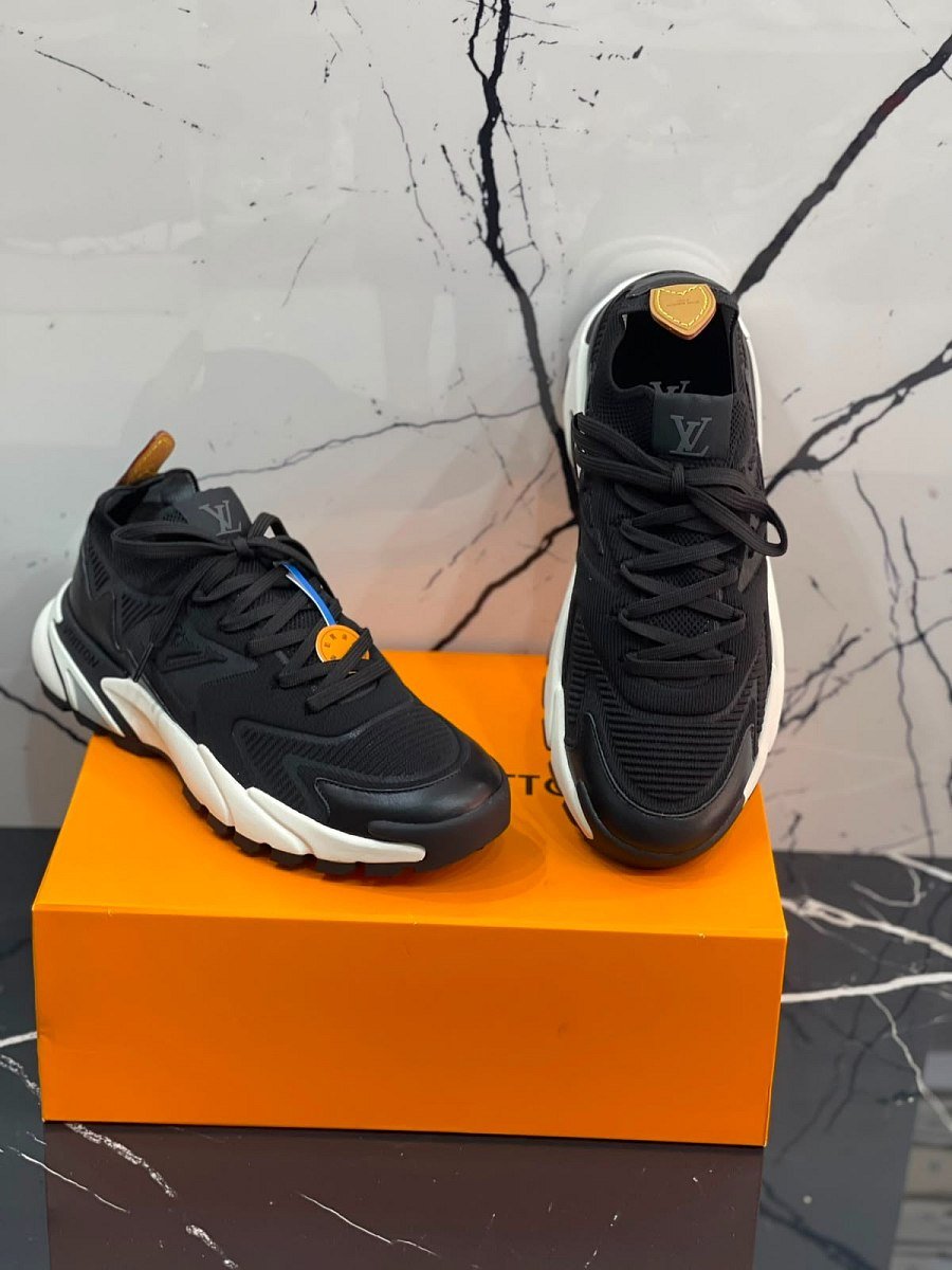 Louis Vuitton Lv Runner TaticBlack — 2