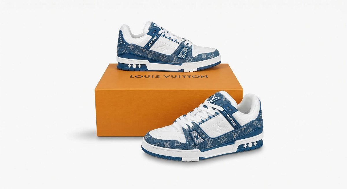 Louis Vuitton Trainer Blue Jeans — 1