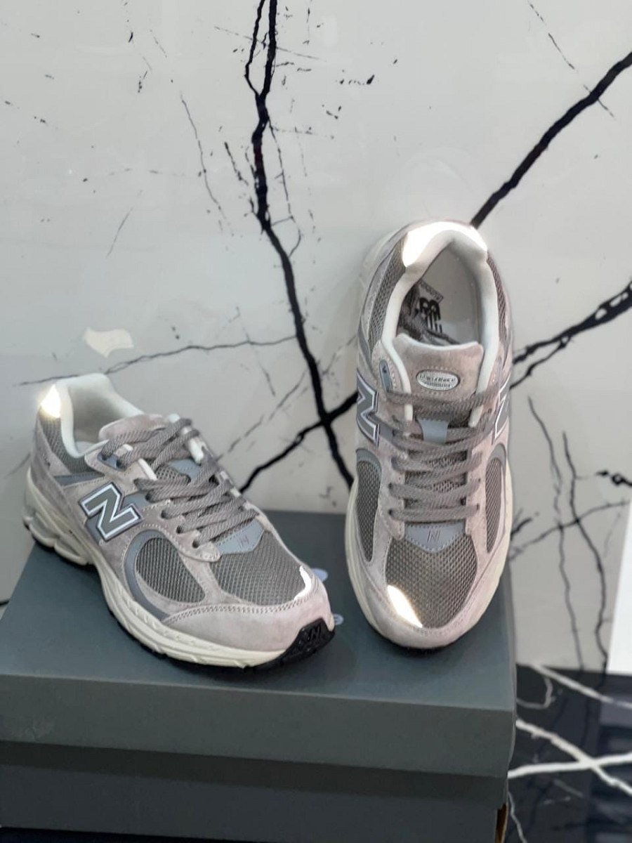 New Balance 2002R — 2