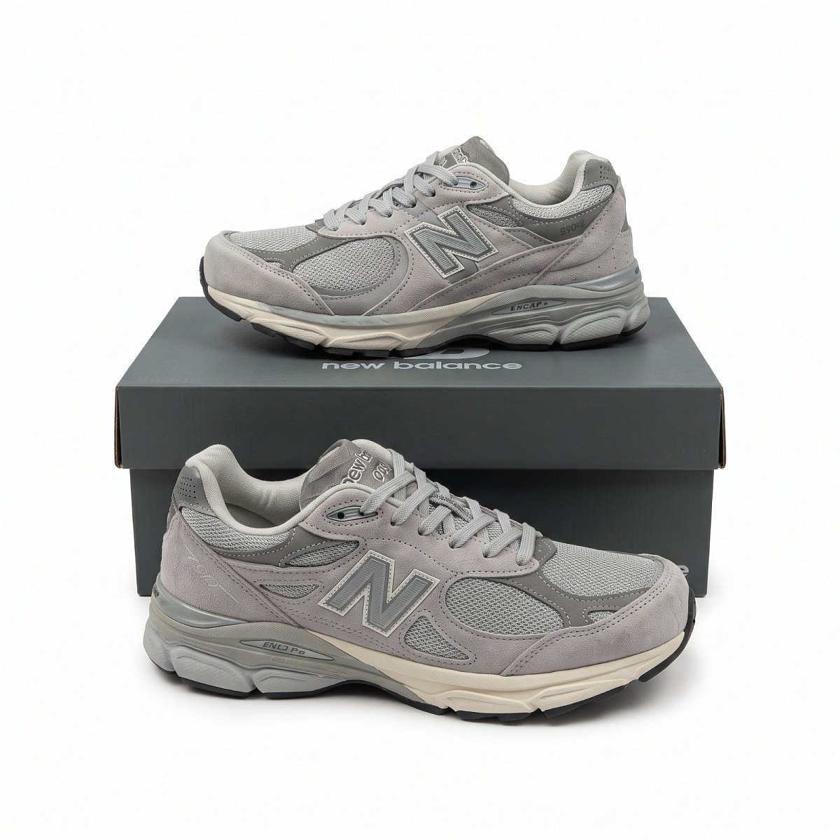New Balance 2002R Grey — 1