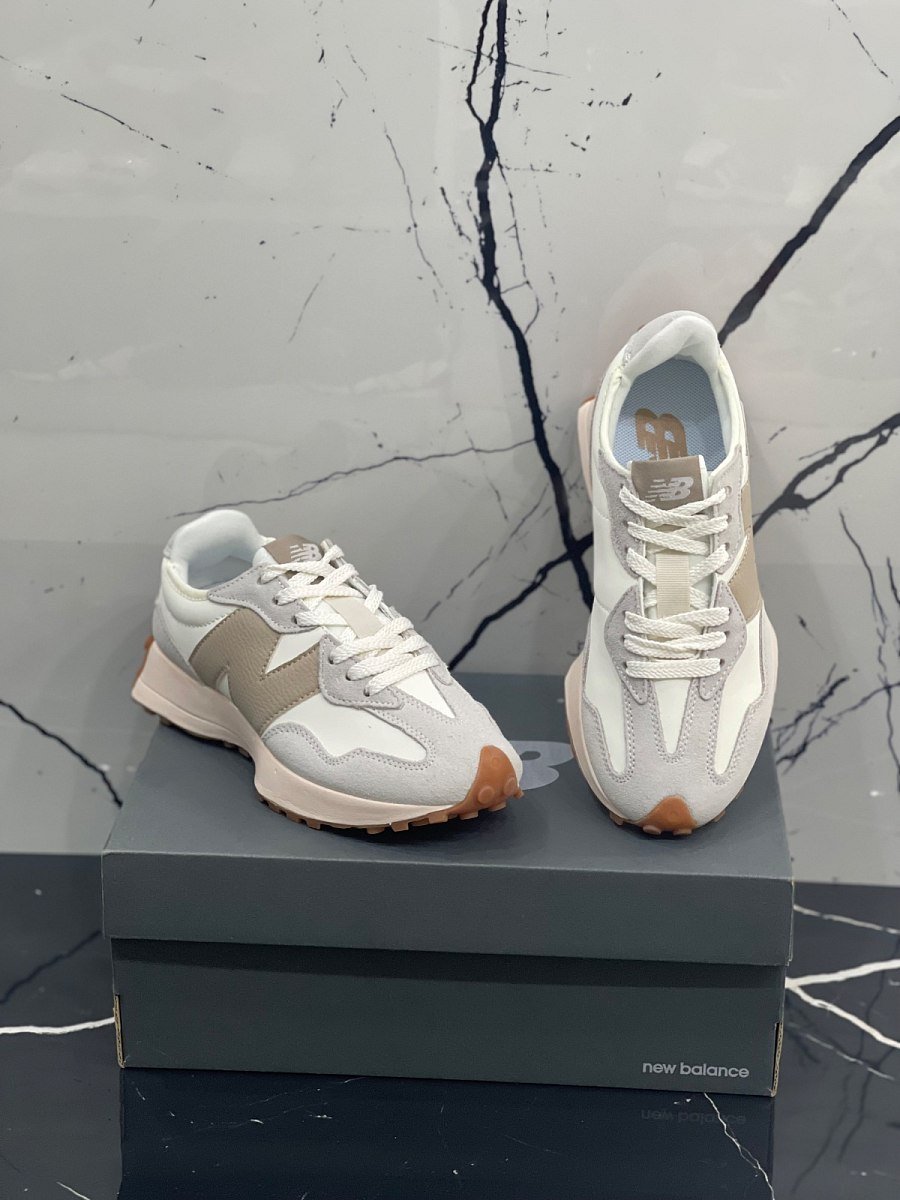 New Balance 327 — 3