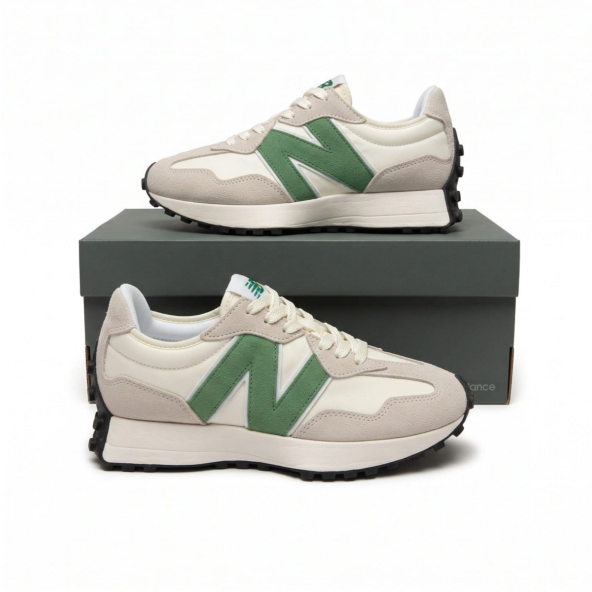 New Balance 327 — 1