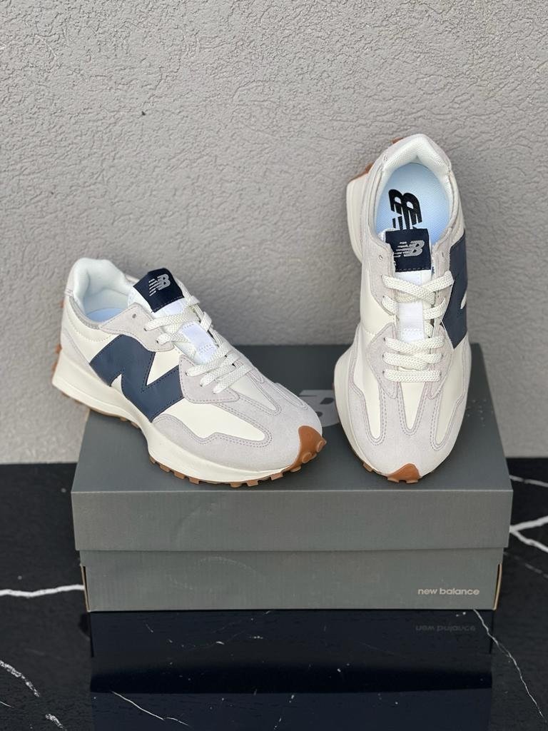 New Balance New Balance 327 — 2