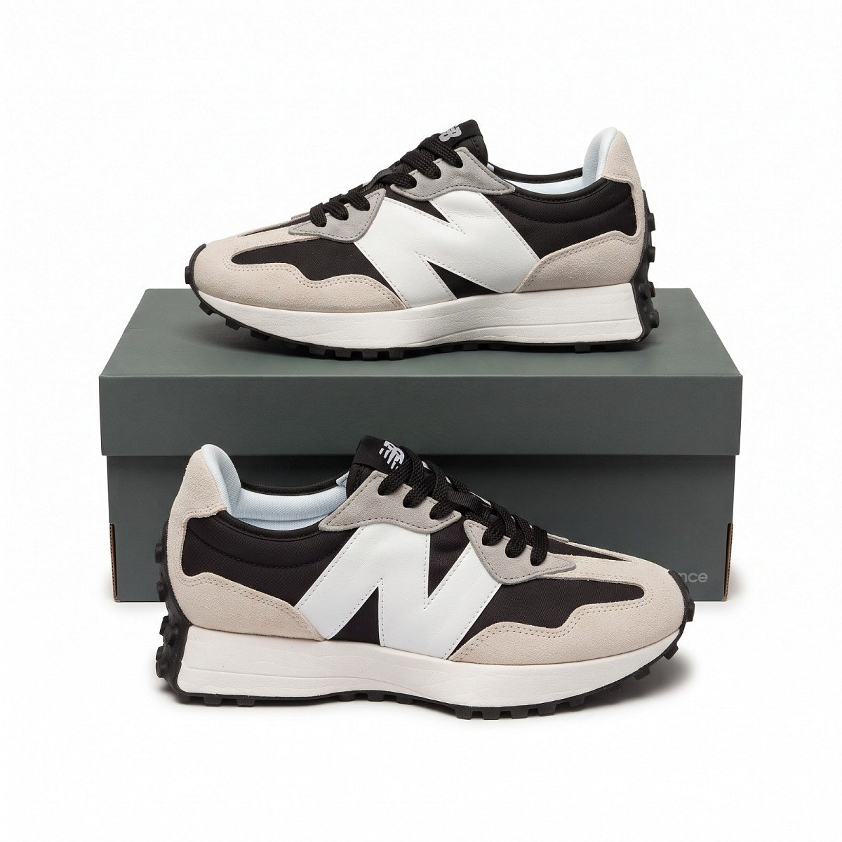 New Balance New Balance 327 — 1