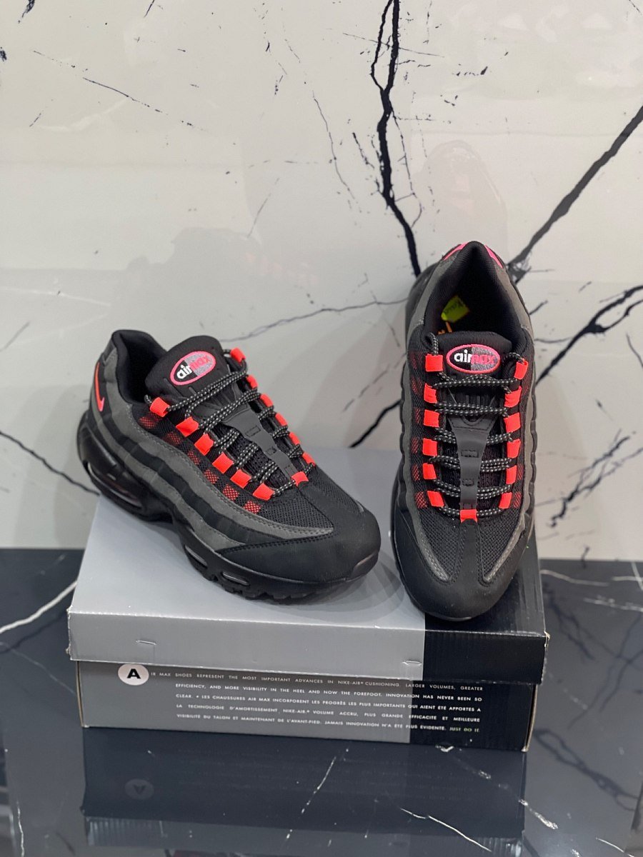 Nike Air Max 95 Black/Smoke  Grey/Gym Red — 3