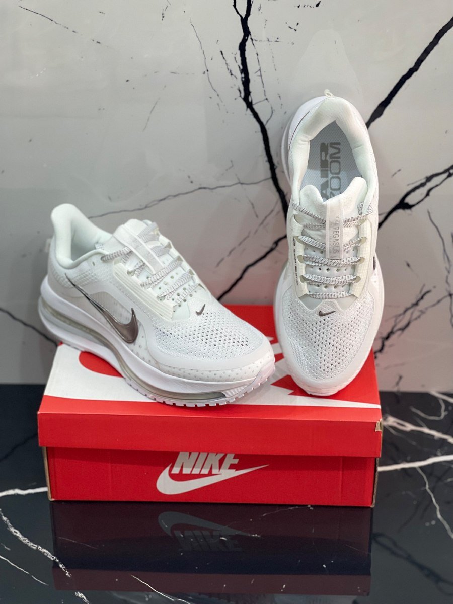 Nike Air Zoom Pegasus — 2