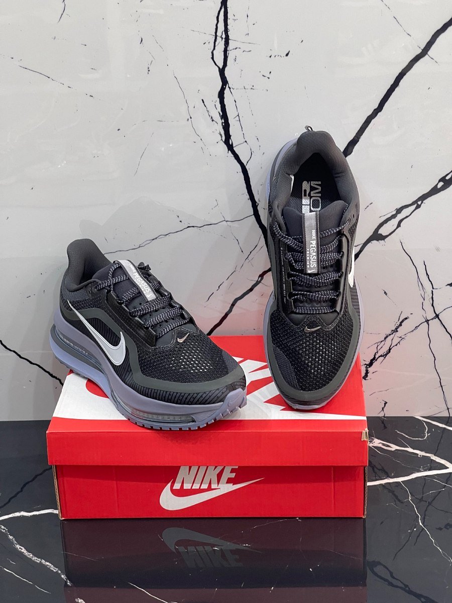 Nike Air Zoom Pegasus — 3