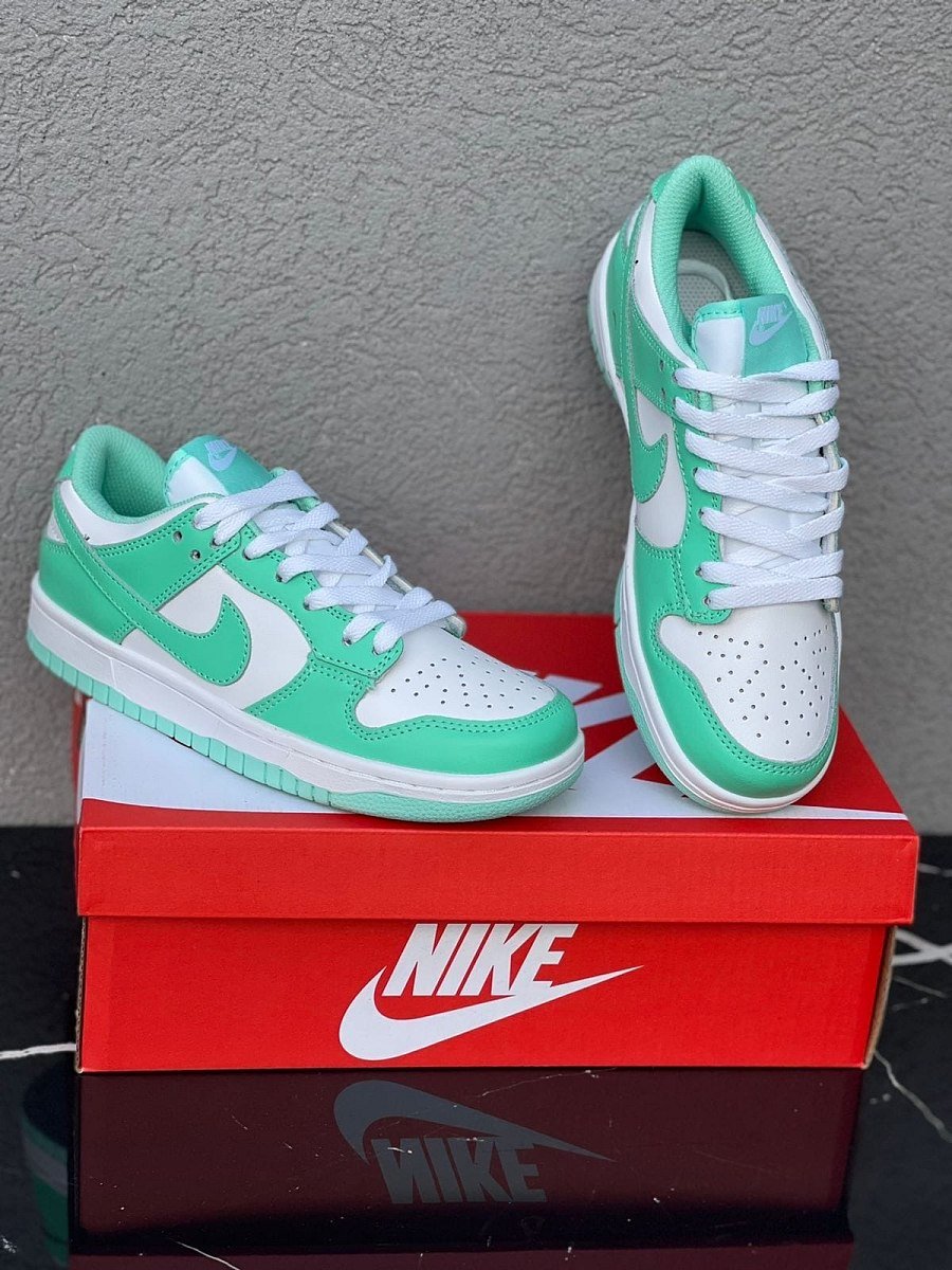 Nike Dunk Green Glow — 2