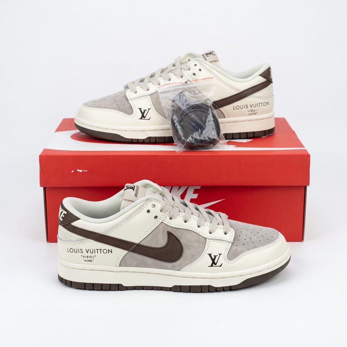 Nike Dunk Low X Louis Vuitton — 1