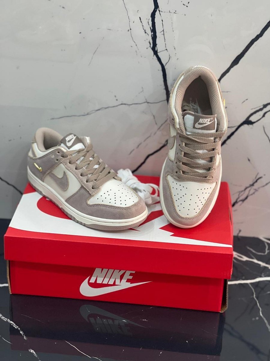 Nike Dunk Malt Gold Mini Swoosh — 2