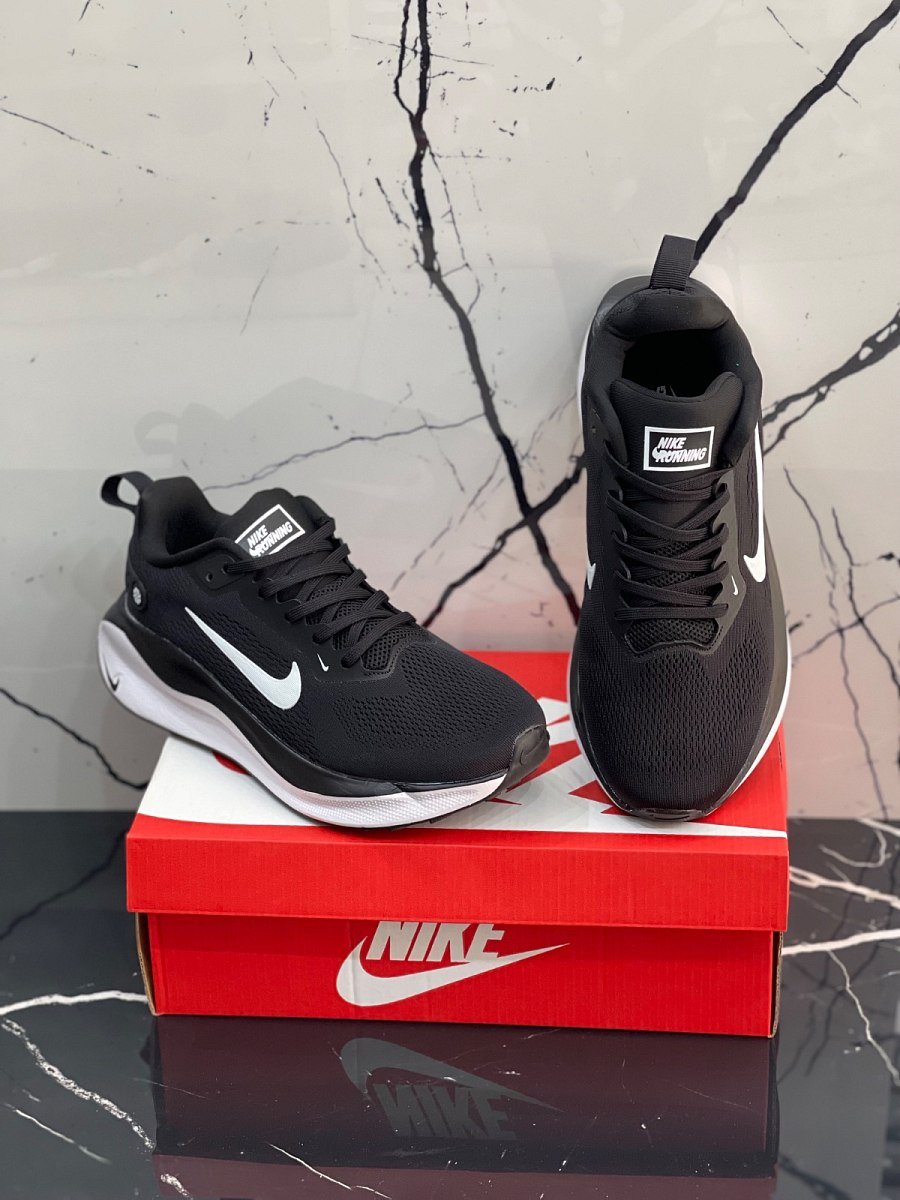 Nike Structure 26 — 3