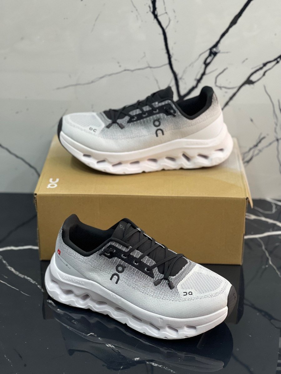 On Cloudtilt Black/Ivory — 2