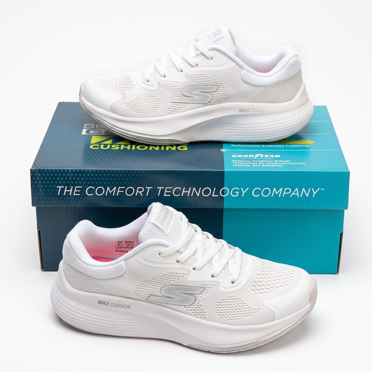 Skechers All White — 1