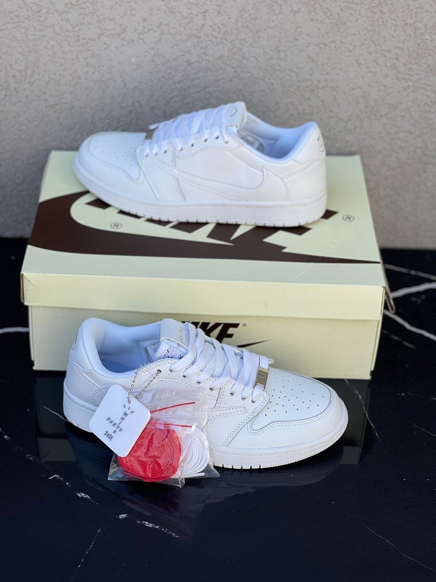 Travis Scott White Party — 3