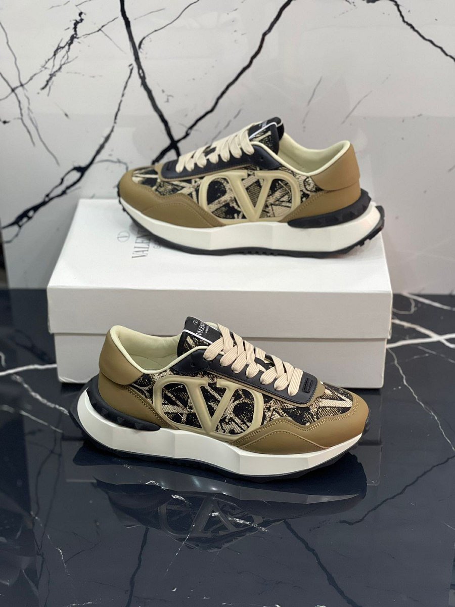 Valentino Garavani Lacerunner — 3