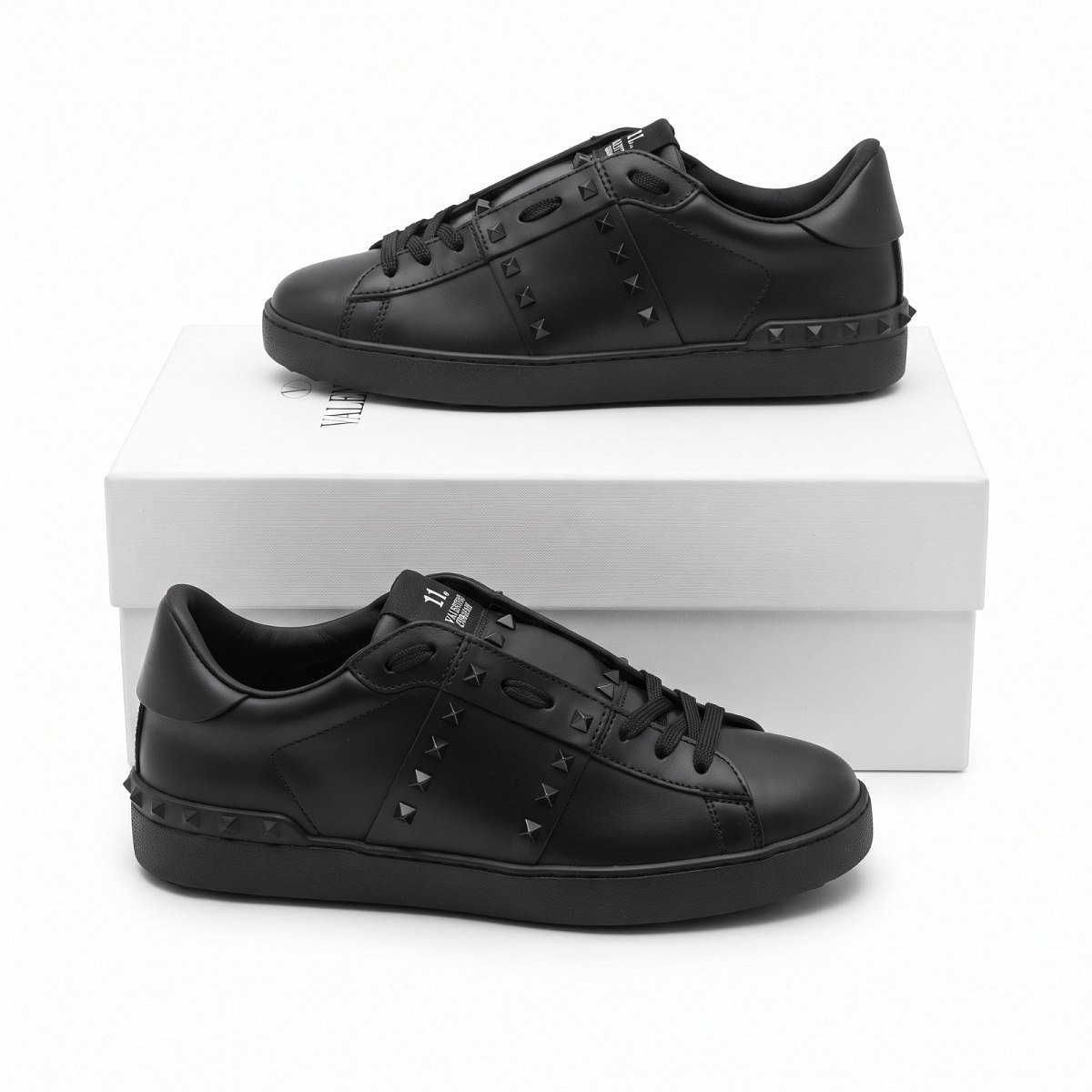 Valentino Garavani Rockstud — 1