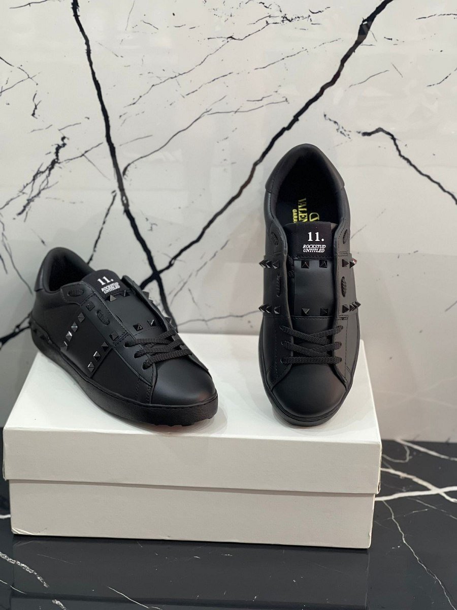 Valentino Garavani Rockstud — 2