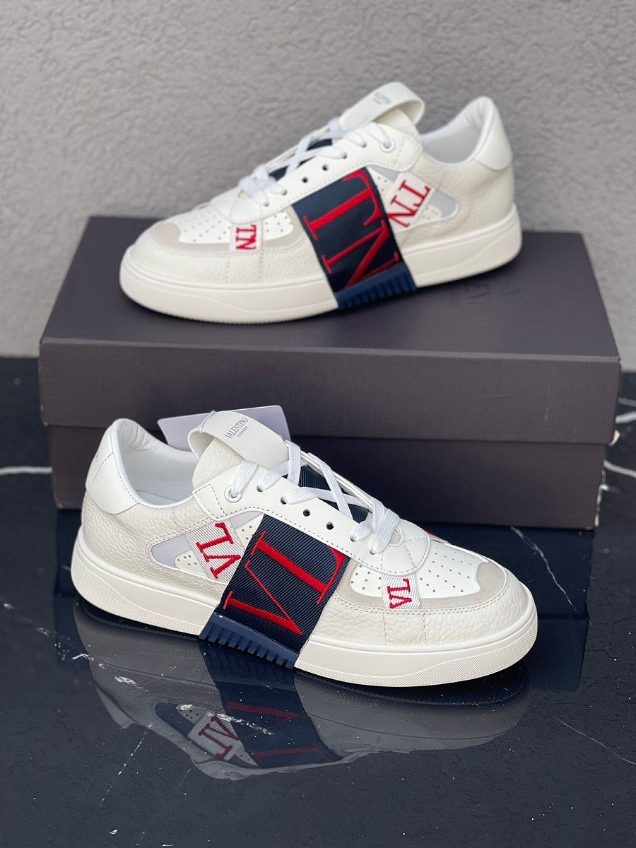 Valentino Valentino Garavani — 3