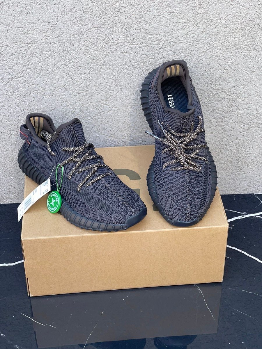 Yeezy Yeezy Boost 350 V2 Black — 2