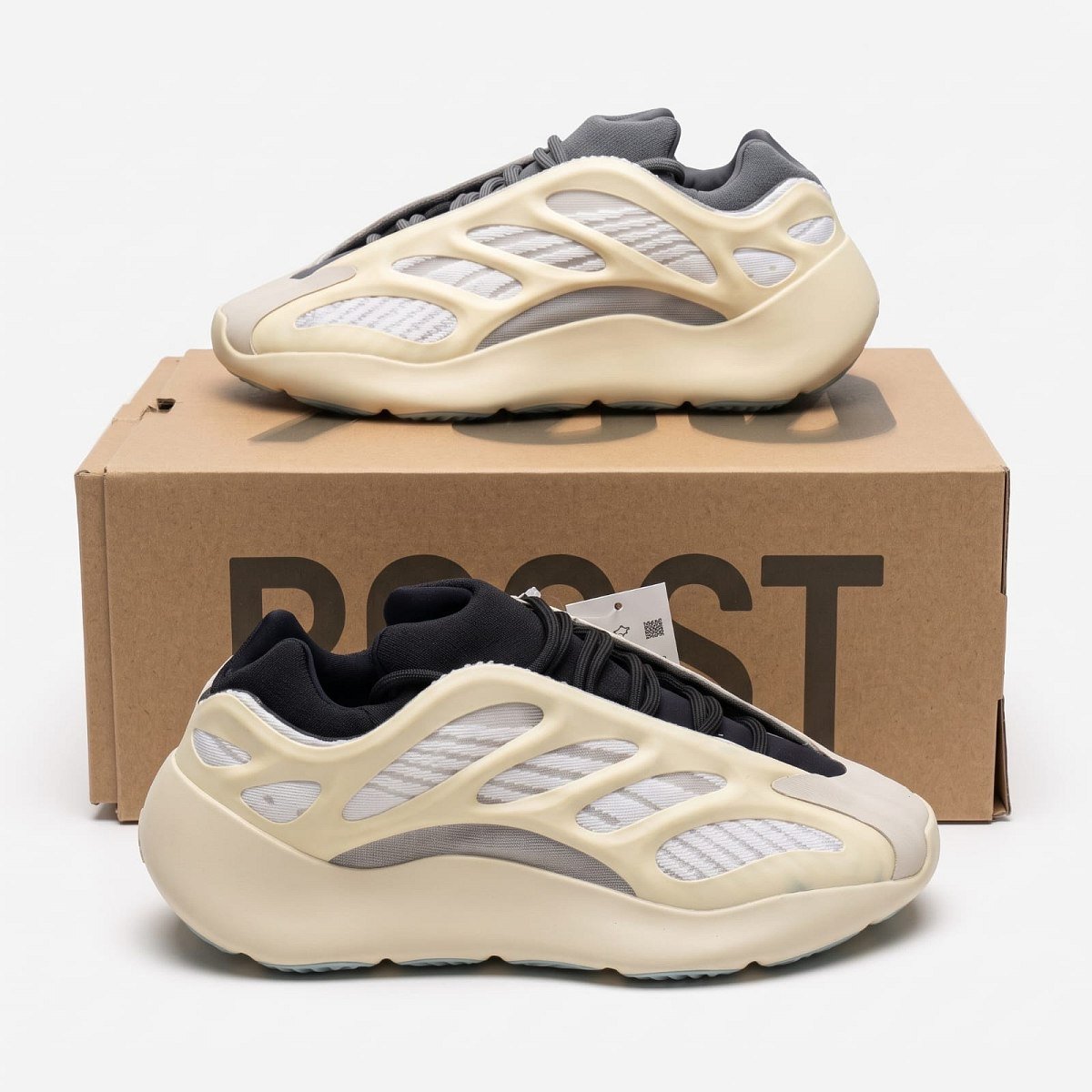 Yezzy Boost 350 700 V3 Azael — 1