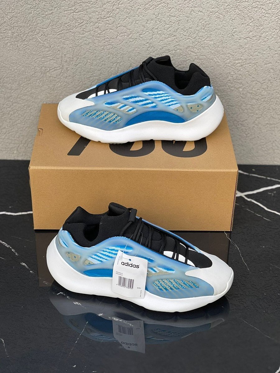 Yezzy Boost 350 700 V3 Alvah — 3