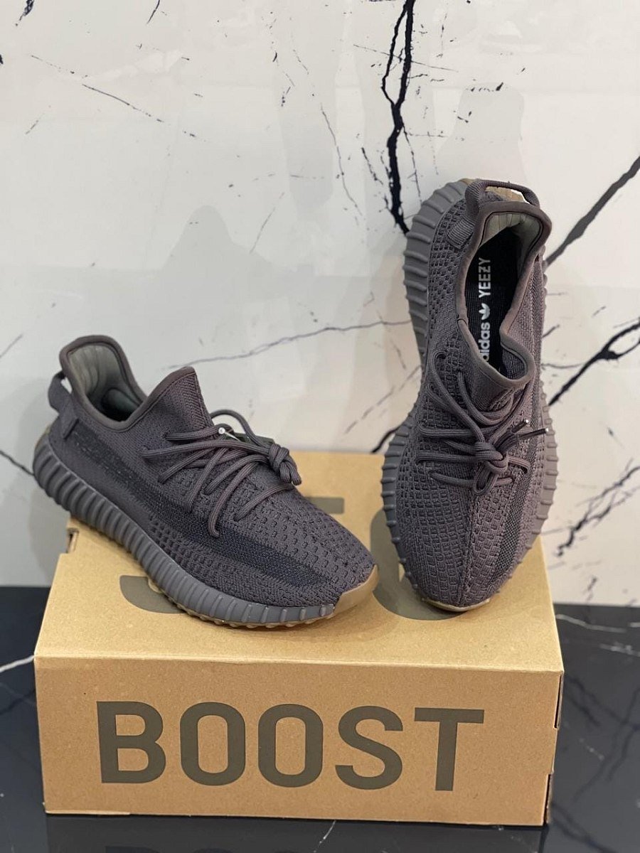 Yezzy Boost 350 V2 Cinder — 2