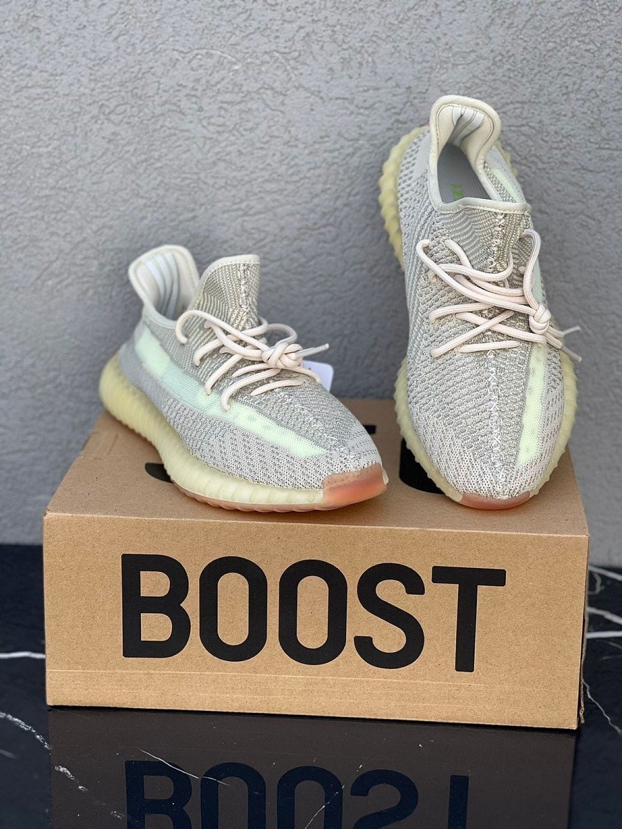 Yezzy Boost 350 V2 Citrin — 3