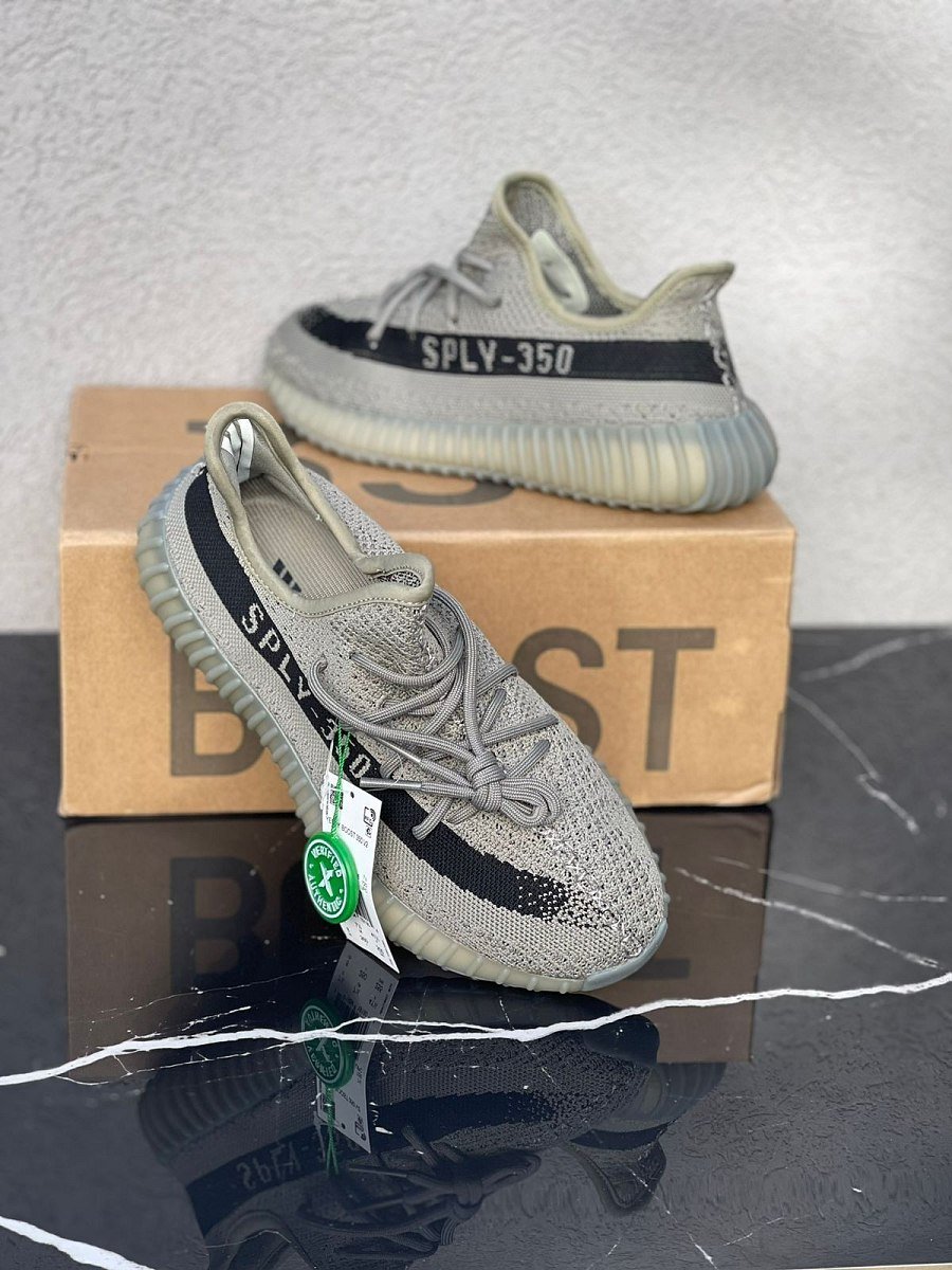 Yezzy Boost 350 V2 Granite — 3