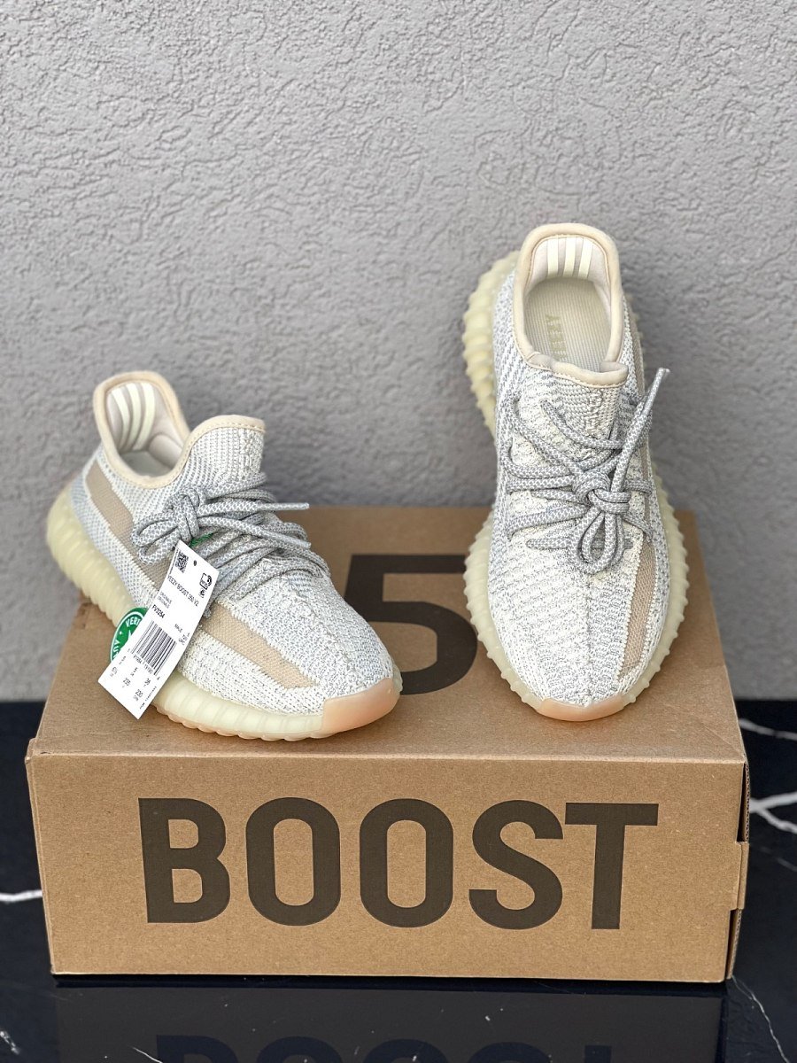 Yezzy Boost 350 V2 Lundmark — 2